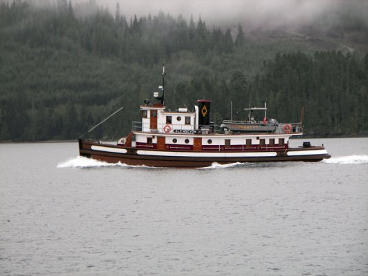 johnstone strait trawler.jpg