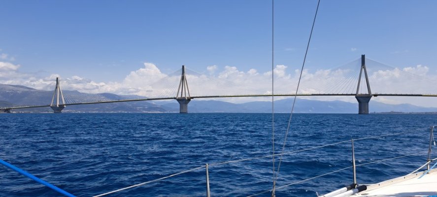 RIO-ANTIRRO BRIDGE.jpg