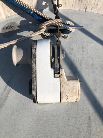 DW windlass 1.jpg