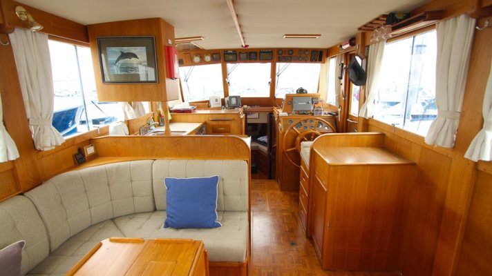 grand-banks-36-used-boat-buyers-guide-wheelhouse.jpg