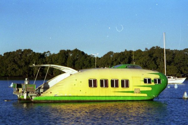 green boat.jpg