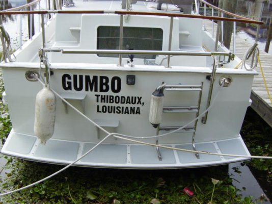 Gumbo Davits aft.JPG