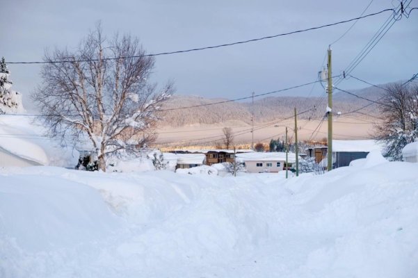 Side Streets, record snow.jpg