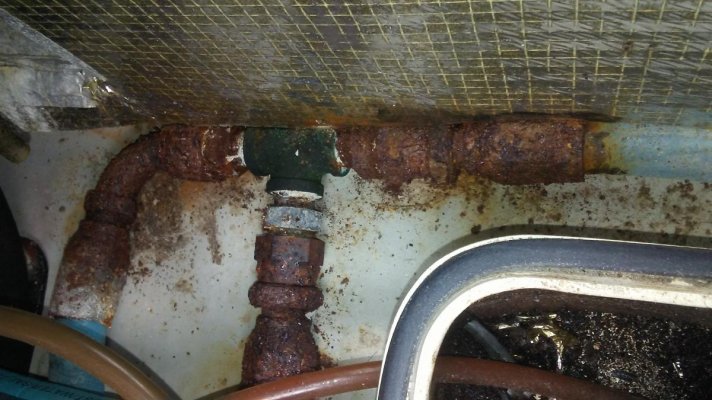 GEM Fuel Line Rust.jpg