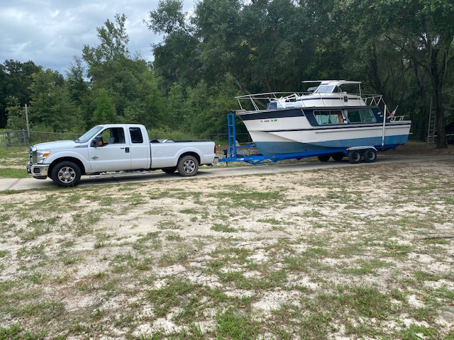 image4 14' VHF antenna down, mast down, ready for the road.