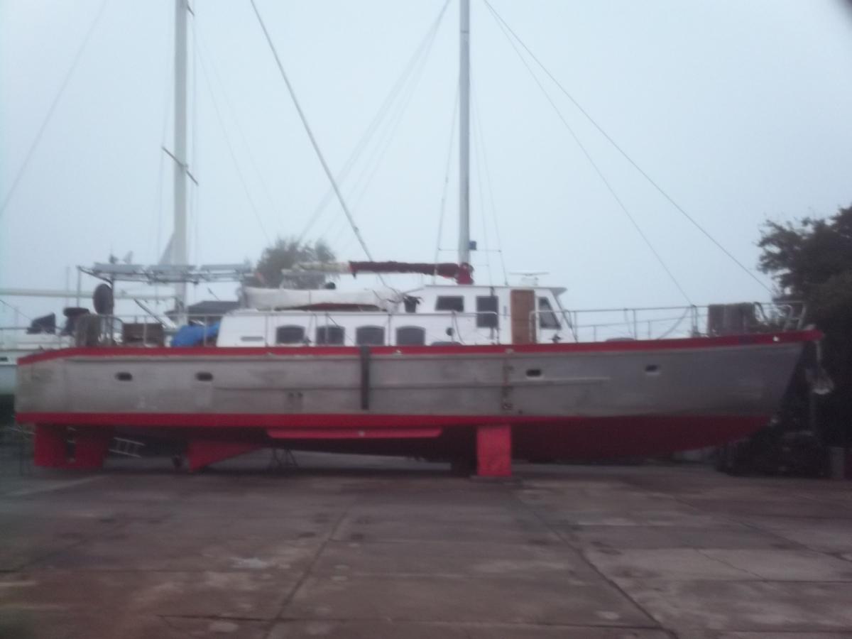 Last drydock, where we can see the bilges keels added few years ago (not the front center board)