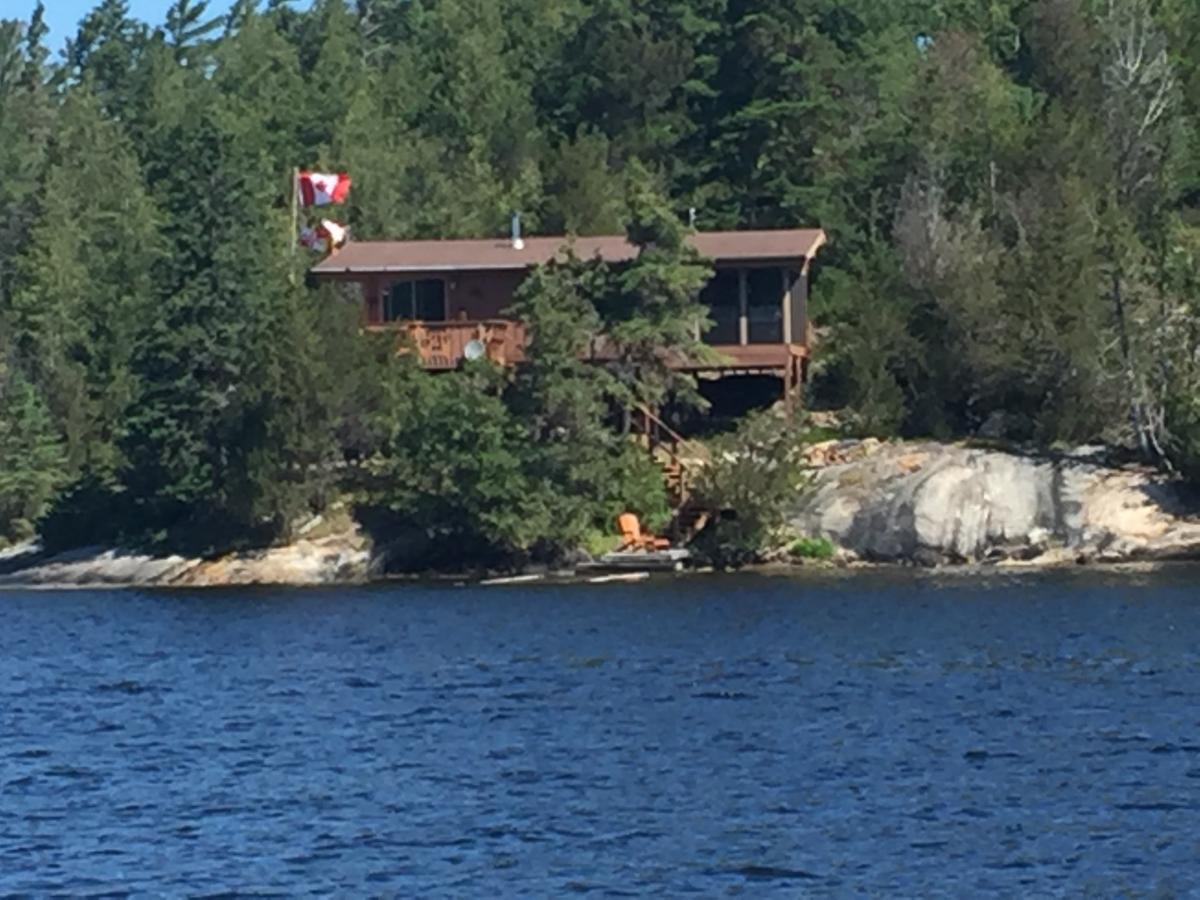 Lots of homes along the way.  Many only accessbile by boat.