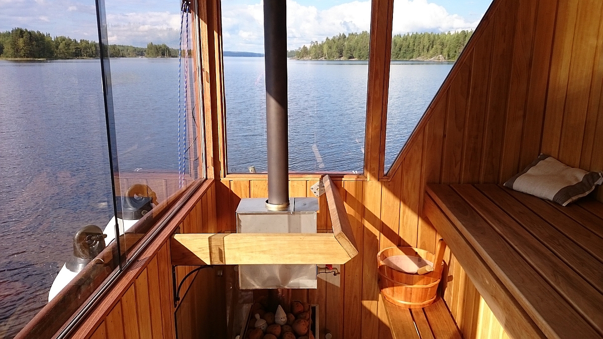 Real sauna at rear deck has wood burning stove and magnificent views.