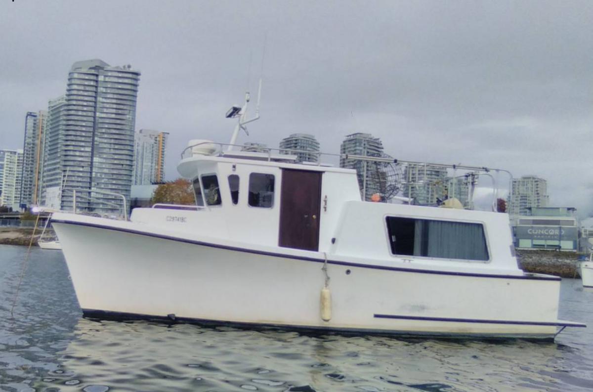 What type of boat? He says it’s a 1979 Monk 27 but I can find no info online.